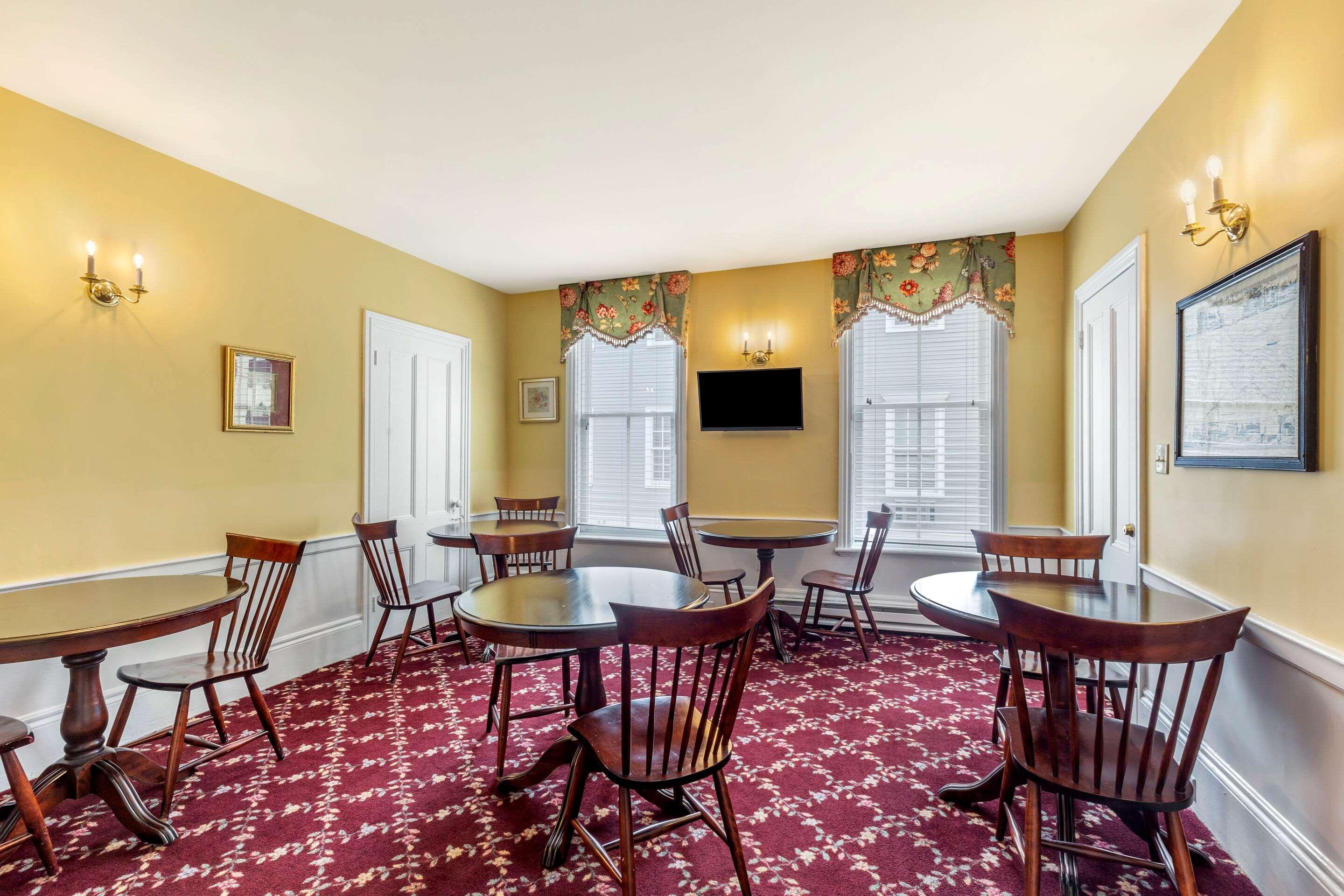 Essex Street Inn & Suites, Ascend Hotel Collection Newburyport Exteriör bild