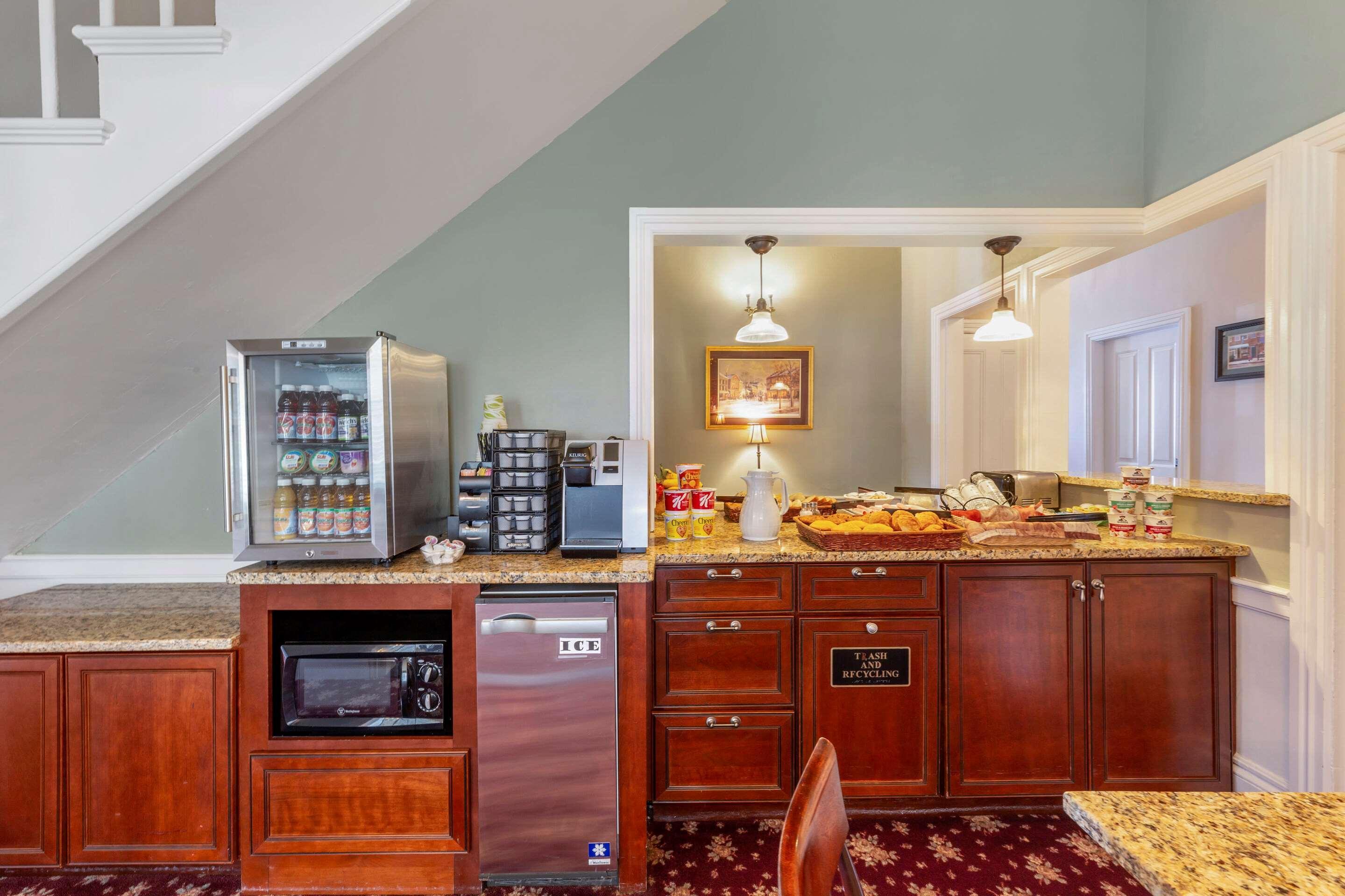 Essex Street Inn & Suites, Ascend Hotel Collection Newburyport Exteriör bild