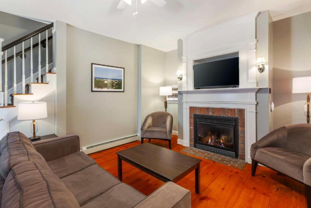 Essex Street Inn & Suites, Ascend Hotel Collection Newburyport Exteriör bild