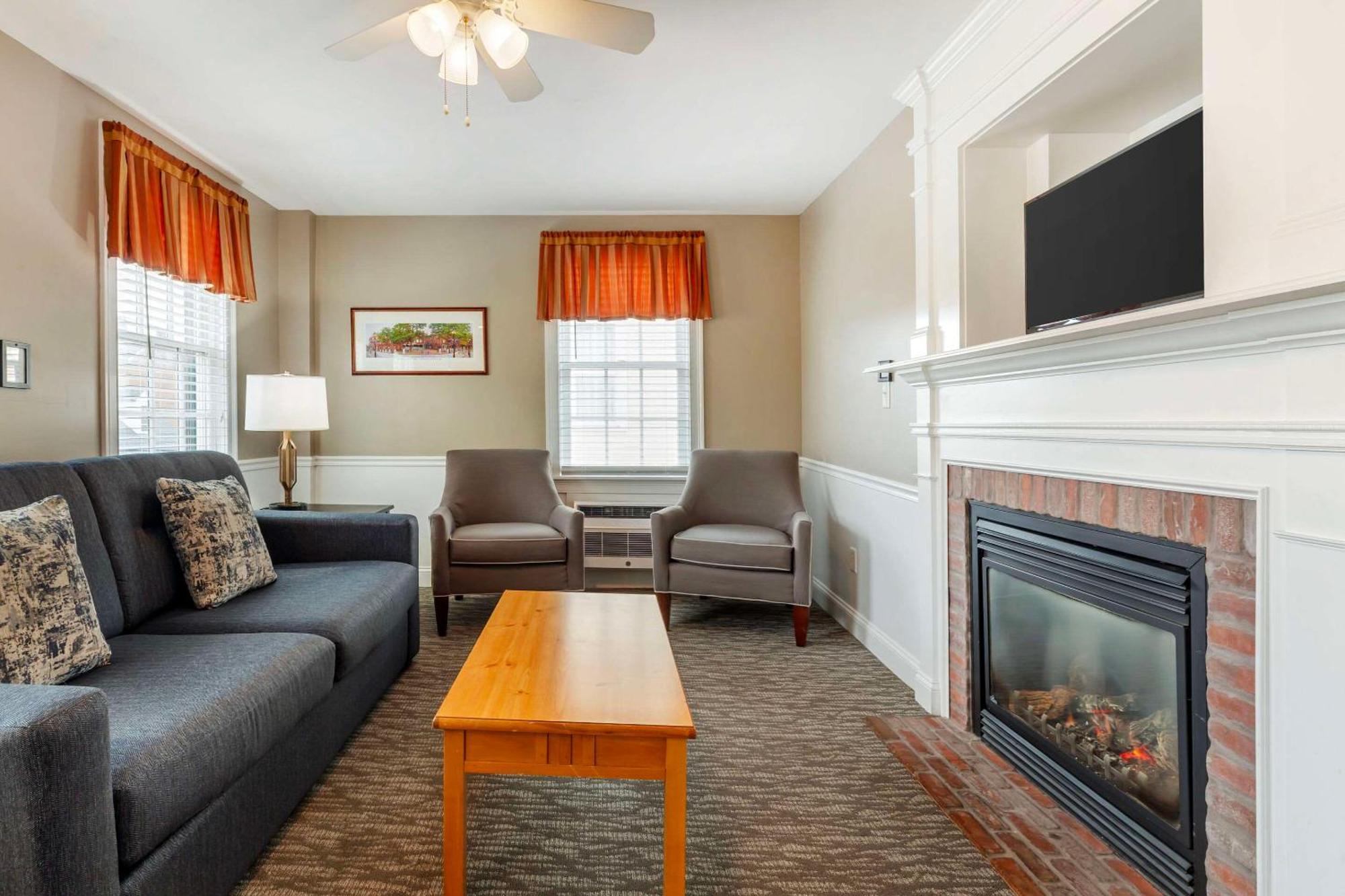 Essex Street Inn & Suites, Ascend Hotel Collection Newburyport Exteriör bild