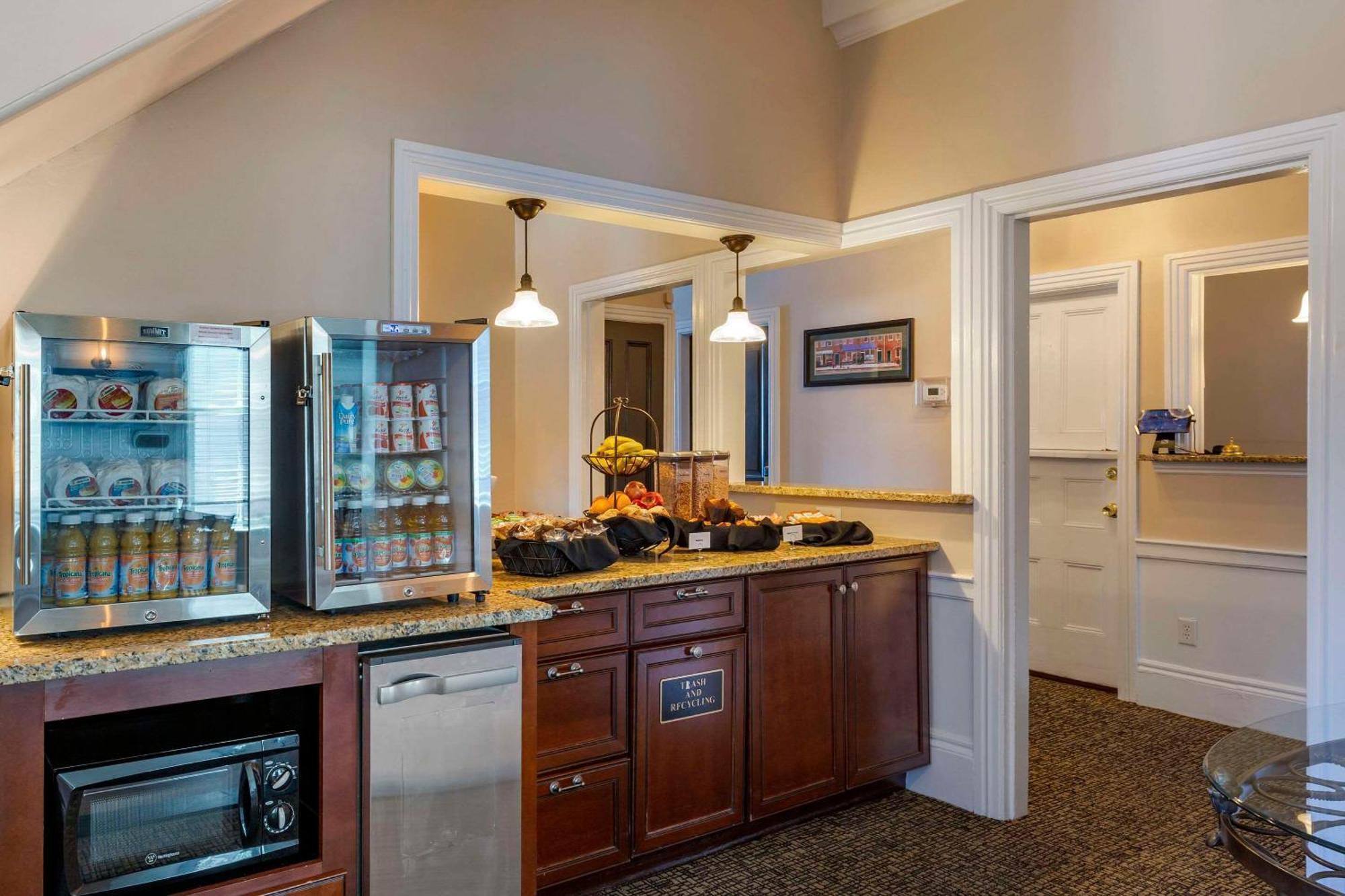 Essex Street Inn & Suites, Ascend Hotel Collection Newburyport Exteriör bild