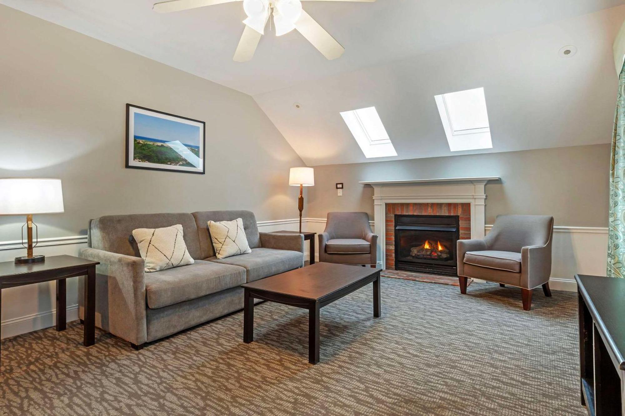 Essex Street Inn & Suites, Ascend Hotel Collection Newburyport Exteriör bild